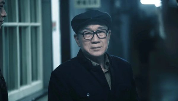 融丰配资 扫毒风暴：冲着段奕宏秦昊来，却被72岁王建国圈粉